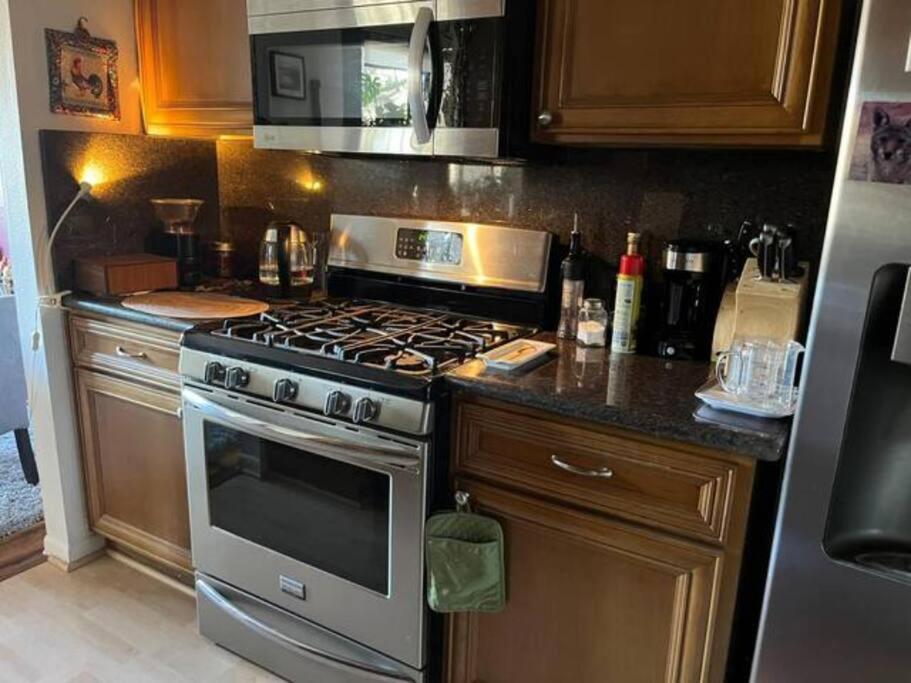 Spacious 2 Bedrooms. Prime Location Los Angeles Eksteriør bilde